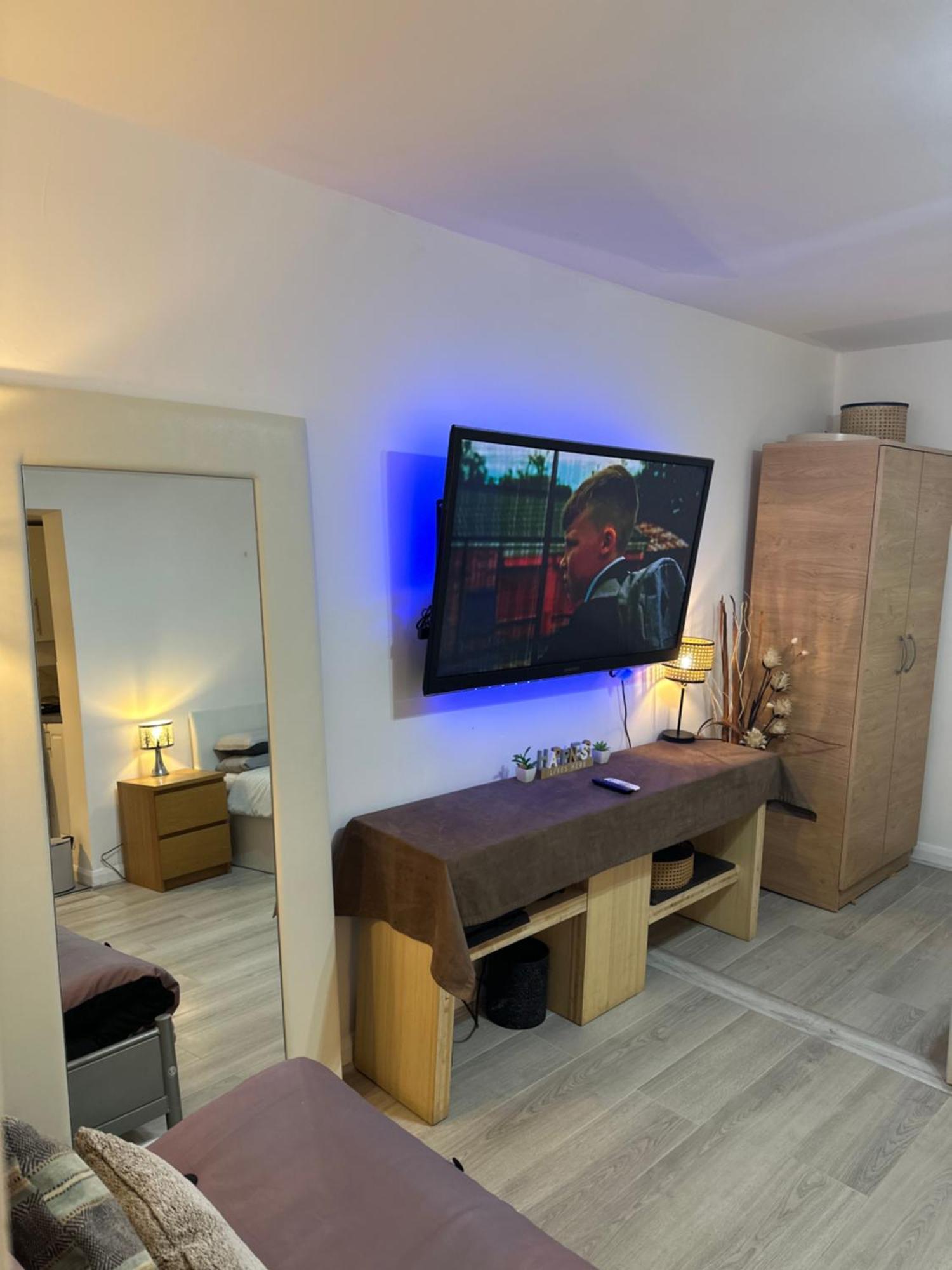 Stylish Studio Flat - Watford Junction - Harry Potter Esterno foto