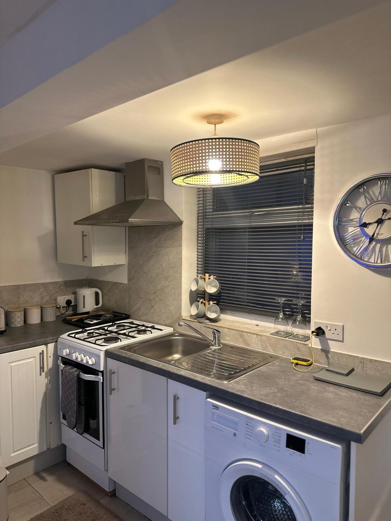 Stylish Studio Flat - Watford Junction - Harry Potter Esterno foto
